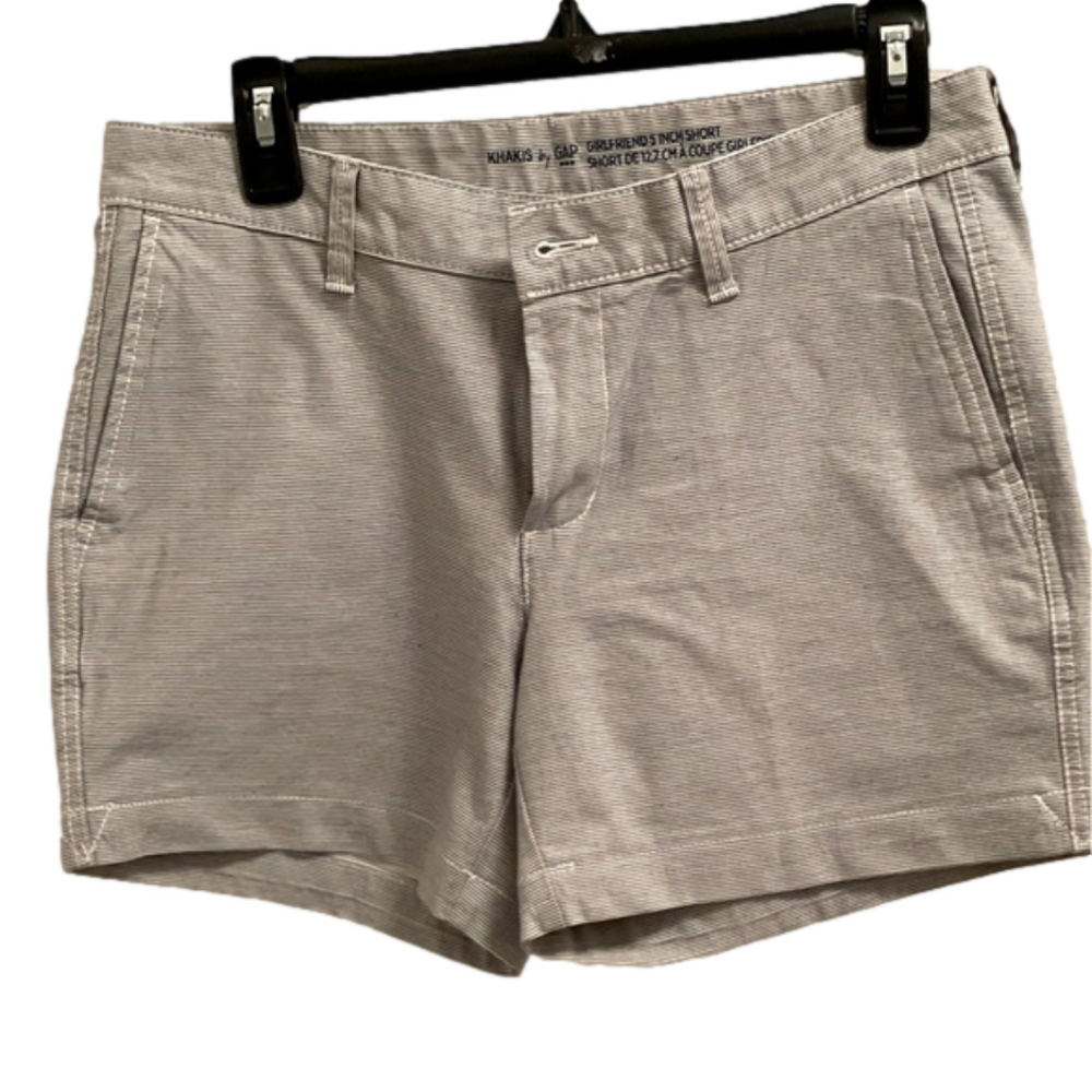 GAP Girlfriends 5 inch short